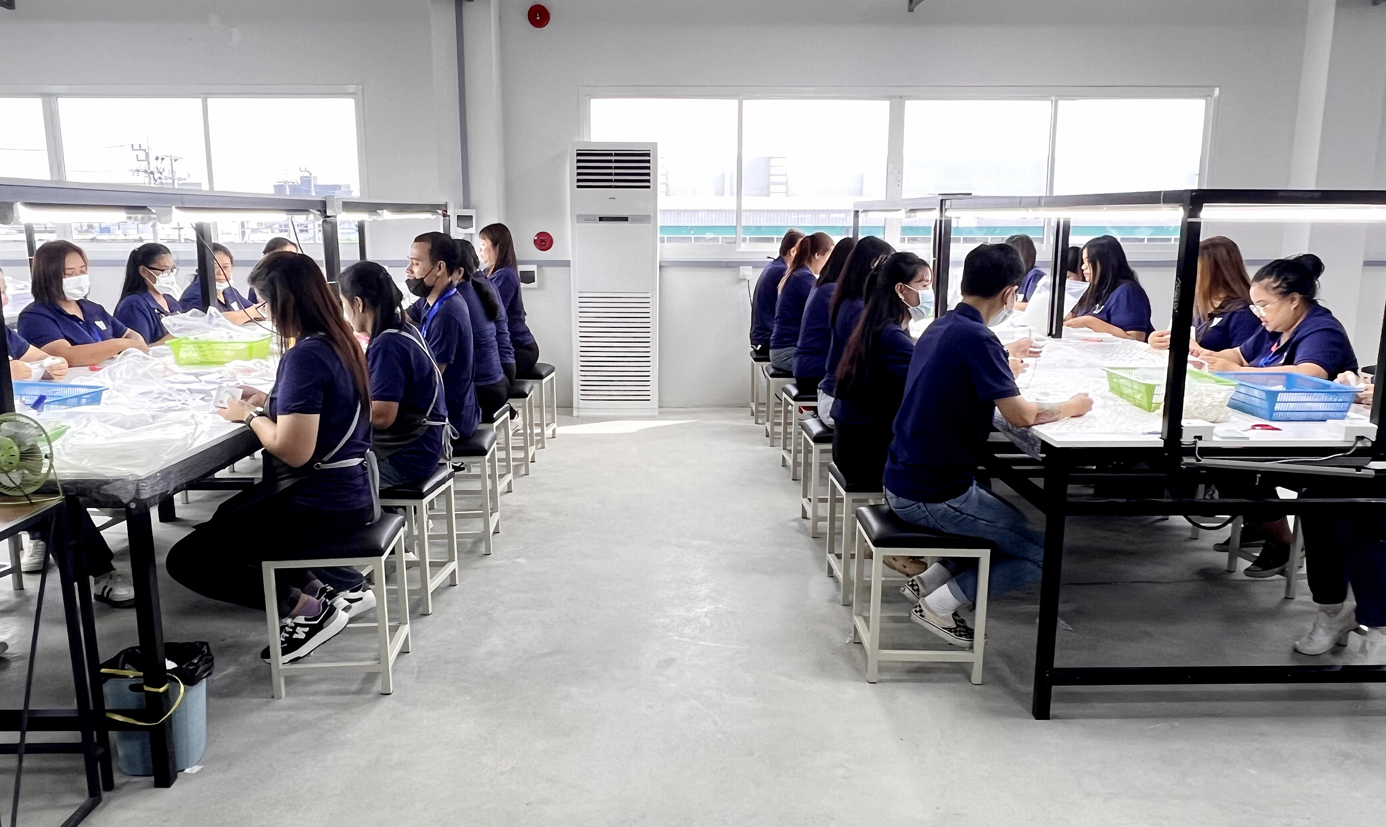 泰國(guó)生(shēng)産車(chē)間(jiān)